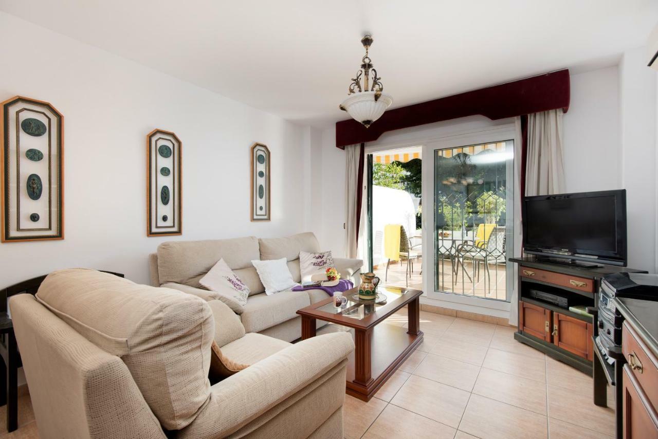 Fantastico Apartamento En La Carihuela Villa ตอร์เรโมลิโนส ภายนอก รูปภาพ